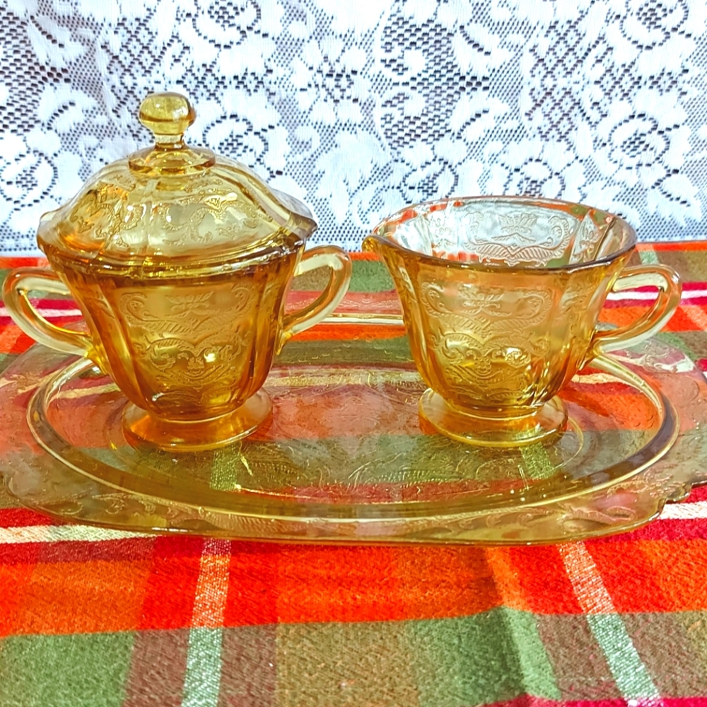 Yellow depression glass sugar creamer set